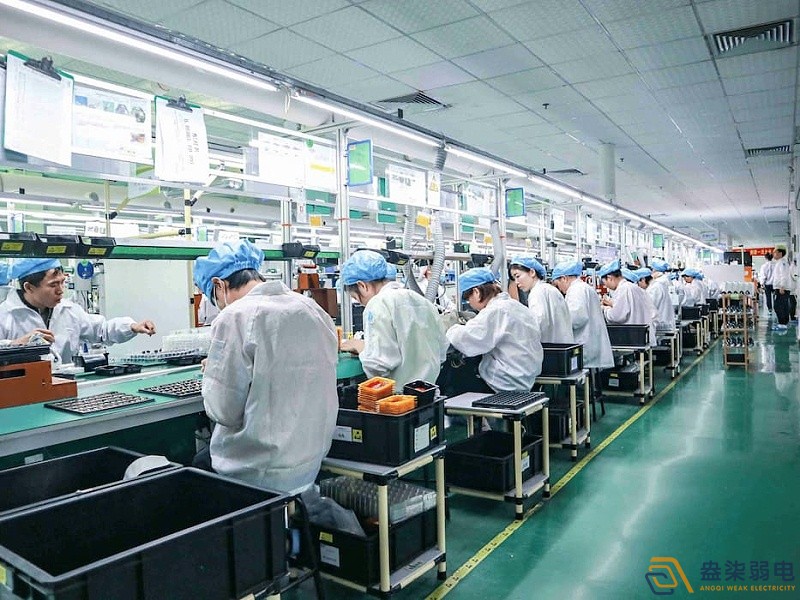 工厂参观通道怎么监控部署便宜？